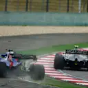 SHANGHAI INTERNATIONAL CIRCUIT, CHINA - APRIL 14: Daniil Kvyat, Toro Rosso STR14, runs wide during the Chinese GP at Shanghai International Circuit on April 14, 2019 in Shanghai International Circuit, China. (Photo by Andy Hone / LAT Images)