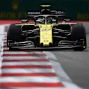 SOCHI, RUSSIA - SEPTEMBER 27: Nico Hulkenberg of Germany driving the (27) Renault Sport Formula One Team RS19 on track during practice for the F1 Grand Prix of Russia at Sochi Autodrom on September 27, 2019 in Sochi, Russia. (Photo by Clive Mason/Getty Images)