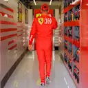 BAHRAIN INTERNATIONAL CIRCUIT, BAHRAIN - APRIL 02: Mick Schumacher, Ferrari, enters the Ferrari garage during the Bahrain April testing at Bahrain International Circuit on April 02, 2019 in Bahrain International Circuit, Bahrain. (Photo by Jerry Andre / Sutton Images)