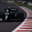 MEXICO CITY, MEXICO - NOVEMBER 06: Sebastian Vettel of Germany driving the (5) Aston Martin AMR21 Mercedes  during qualifying ahead of the F1 Grand Prix of Mexico at Autodromo Hermanos Rodriguez on November 06, 2021 in Mexico City, Mexico. (Photo by Lars Baron/Getty Images)