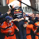 MONTE-CARLO, MONACO - MAY 23: Race winner Max Verstappen of Netherlands and Red Bull Racing celebrates with his team in parc ferme during the F1 Grand Prix of Monaco at Circuit de Monaco on May 23, 2021 in Monte-Carlo, Monaco. (Photo by Bryn Lennon/Getty Images)