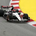 BARCELONA, SPAIN - JUNE 04: Nyck de Vries of Netherlands driving the (21) Scuderia AlphaTauri AT04 on track during the F1 Grand Prix of Spain at Circuit de Barcelona-Catalunya on June 04, 2023 in Barcelona, Spain. (Photo by David Ramos/Getty Images)