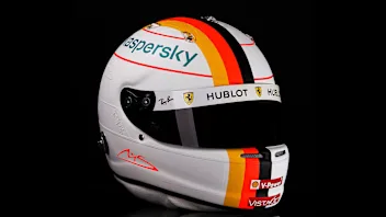 VettelSCHhelmet.jpg