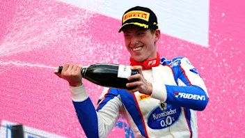 GettyImages-1326815930.jpg