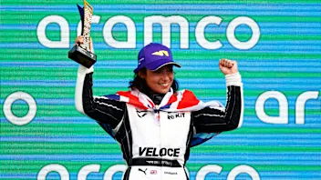 GettyImages-1348641319.jpg