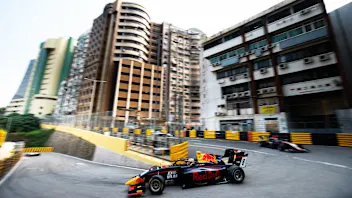 GettyImages-1305390569.jpg