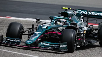 BAHRAIN INTERNATIONAL CIRCUIT, BAHRAIN - MARCH 12: Sebastian Vettel, Aston Martin AMR21 during the