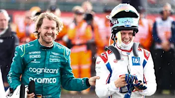 Finish, Helmets, Portrait, Silverstone Circuit, GP2210a, F1, GP, Great Britain
Sebastian Vettel,