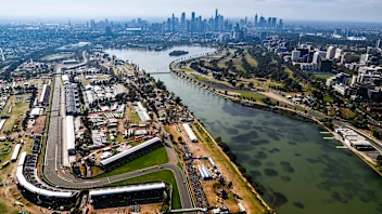 Albert Park, Melbourne, Australia.
Sunday 26 March 2017.
The drivers on the parade lap as seen from