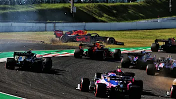 Max Verstappen (NLD) Red Bull Racing RB15 off the circuit at the start of the race.
13.10.2019.