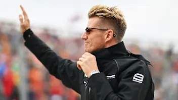hulkenberg-wave-fans-2023.png