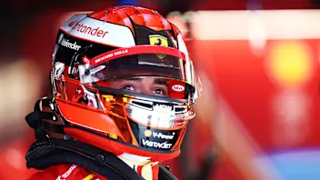 leclerc-bianchi-helmet-suzuka-2024-1.png