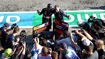 verstappen-horner-imola-win-2025.png