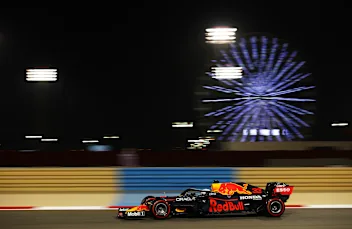 BAHRAIN, BAHRAIN - MARCH 26: Max Verstappen of the Netherlands driving the (33) Red Bull Racing