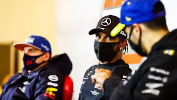 Race Winner Lewis Hamilton, Mercedes-AMG Petronas F1, Daniel Ricciardo, Renault F1 and Max