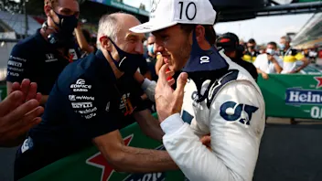 Pierre Gasly, AlphaTauri, celebrates with Franz Tost, Team Principal, AlphaTauri