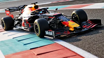 Alexander Albon (THA) Red Bull Racing RB15.
04.12.2019. Formula 1 Testing, Yas Marina Circuit, Abu