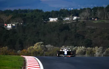 ISTANBUL, TURKEY - NOVEMBER 13: George Russell of Great Britain driving the (63) Williams Racing