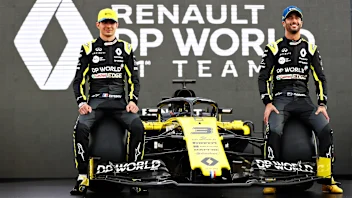 MELBOURNE, AUSTRALIA - MARCH 11: Daniel Ricciardo of Australia and Renault Sport F1 and Esteban