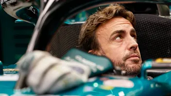 Portrait, Bahrain International Circuit, GP2301a, F1, GP, Bahrain\nFernando Alonso, Aston Martin F1