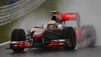 Lewis Hamilton (GBR) McLaren MP4/25.
Formula One World Championship, Rd 16, Japanese Grand Prix,