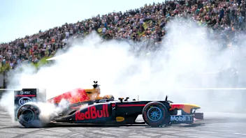 P-20170520-00346_HiRes JPEG 24bit