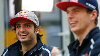 Sochi Autodrom, Sochi, Russia.
Friday 29 April 2016.
Carlos Sainz Jr, Toro Rosso, with Max