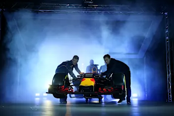 P-20160217-00366_HiRes JPEG 24bit