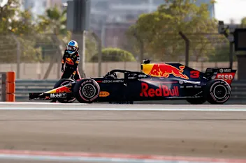 syNnZwZzE6_Hlx_zKznRB0MenECaQyAv