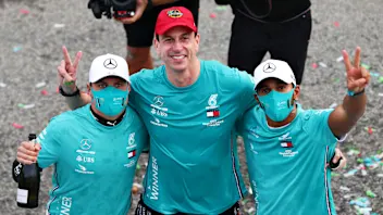 84bmpyajE6dj1rv6wOq_qdufhBYYgDXm