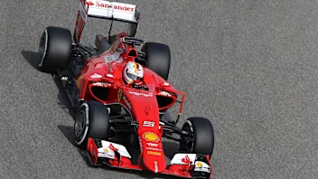 Sebastian Vettel (GER) Ferrari SF15-T at Formula One World Championship, Rd4, Bahrain Grand Prix