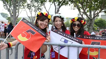 Fans at Formula One World Championship, Rd13, Singapore Grand Prix, Race, Marina Bay Street