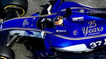 Charles Leclerc (MON) Sauber C36 at Formula One Testing, Day Two, Yas Marina Circuit, Abu Dhabi,