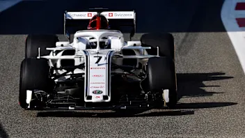 Kimi Raikkonen, Alfa Romeo Sauber C37 at Formula One Testing, Day One, Yas Marina Circuit, Abu
