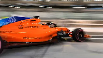 Carlos Sainz Jr, McLaren MCL33 at Formula One Testing, Day Two, Yas Marina Circuit, Abu Dhabi, UAE,