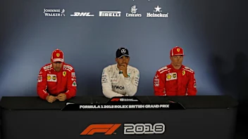 Lewis Hamilton (GBR) Mercedes-AMG F1, Sebastian Vettel (GER) Ferrari and Kimi Raikkonen (FIN)