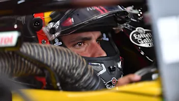 Carlos Sainz jr (ESP) Renault Sport F1 Team RS18 at Formula One World Championship, Rd8, French