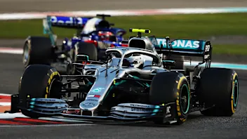 ABU DHABI, UNITED ARAB EMIRATES - DECEMBER 01: Valtteri Bottas driving the (77) Mercedes AMG
