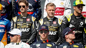 MELBOURNE GRAND PRIX CIRCUIT, AUSTRALIA - MARCH 17: Romain Grosjean, Haas F1, Kevin Magnussen, Haas