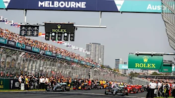 MELBOURNE GRAND PRIX CIRCUIT, AUSTRALIA - MARCH 17: Lewis Hamilton, Mercedes AMG F1 W10, leads the