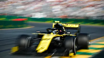 MELBOURNE GRAND PRIX CIRCUIT, AUSTRALIA - MARCH 17: Nico Hulkenberg, Renault R.S. 19 during the