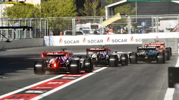 BAKU CITY CIRCUIT, AZERBAIJAN - APRIL 27: Antonio Giovinazzi, Alfa Romeo Racing C38, and Kimi