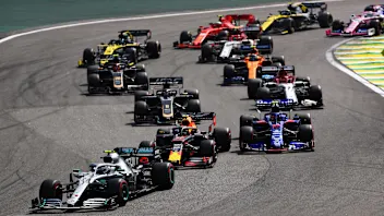 SAO PAULO, BRAZIL - NOVEMBER 17: Valtteri Bottas driving the (77) Mercedes AMG Petronas F1 Team