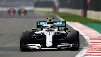 MEXICO CITY, MEXICO - OCTOBER 27: Valtteri Bottas driving the (77) Mercedes AMG Petronas F1 Team