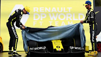 MELBOURNE, AUSTRALIA - MARCH 11: Daniel Ricciardo of Australia and Renault Sport F1 and Esteban