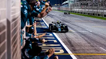 action, Portrait, Finish, TS-Live, Bahrain International Circuit, GP2301a, F1, GP, Bahrain
The