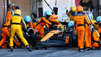 SUZUKA, JAPAN - SEPTEMBER 24: Lando Norris of Great Britain driving the (4) McLaren MCL60 Mercedes