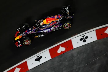 LAS VEGAS, NEVADA - NOVEMBER 17: Max Verstappen of the Netherlands driving the (1) Oracle Red Bull