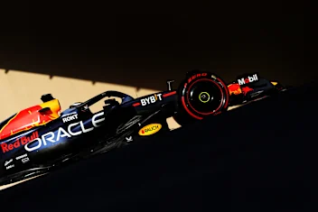 ABU DHABI, UNITED ARAB EMIRATES - NOVEMBER 28:  Jake Dennis of Great Britain driving the (36)