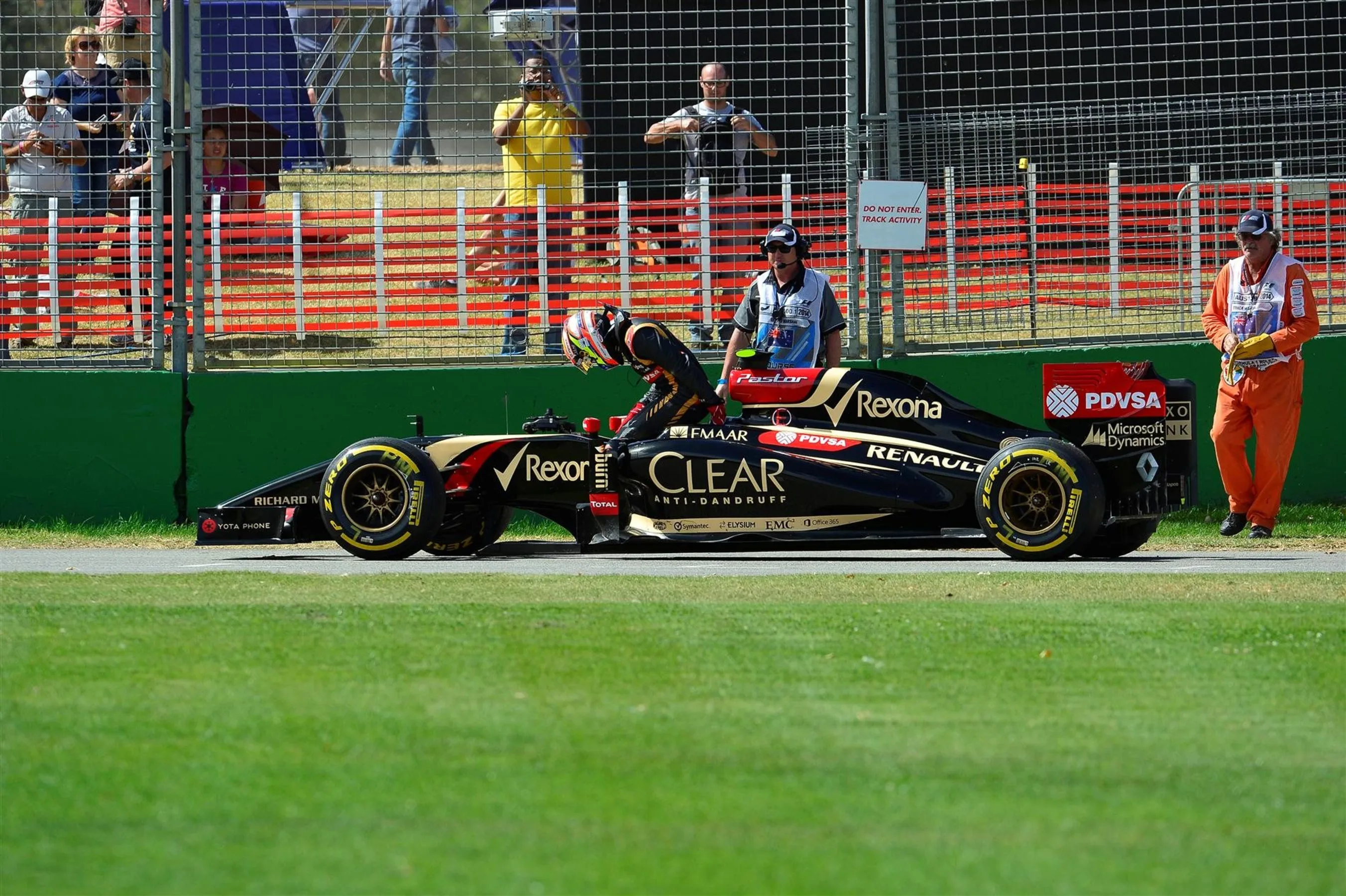 1EeU-sutton-2013-dcd1415ma102.jpg
